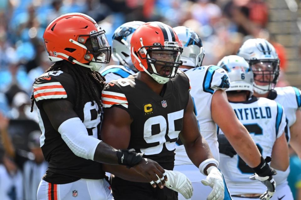 Browns Myles Garrett Jadeveon Clowney