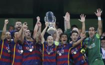 <p>El Barcelona es el equipo que más veces ha jugado la Supercopa de Europa con un total de nueve, levantando el título en cinco. La última vez fue en 2015 cuando derrotó en el Estadio Boris Paichadze de Tiflis (Georgia) al Sevilla por 5-4 tras la prórroga. (Foto: Grigory Dukor / Reuters). </p>