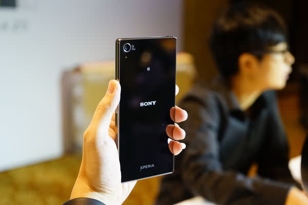 唯我獨尊 黑科技展現 首創4K螢幕手機 Xperia Z5 家族登台亮相