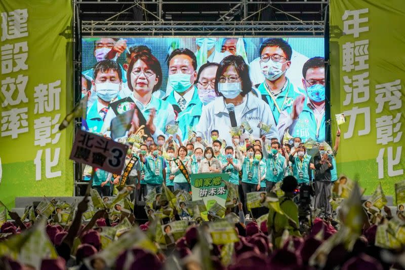 ▲民進黨彰化縣長候選人黃秀芳，今晚在對手王惠美的大本營鹿港造勢。（圖／黃秀芳競總提供，2022.11.21）