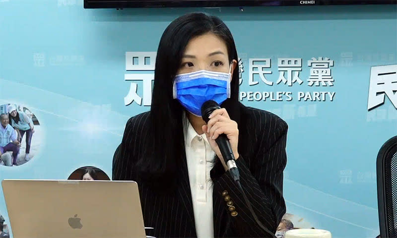 民眾黨新竹市長候選人高虹安表示，離職的助理將工作對話流出違反工作倫理，她不排除提告。(圖擷自高虹安臉書)