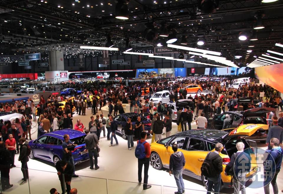作為全球五大車展之一的日內瓦國際車展（Geneva International Motor Show.GIMC）原本固定於每年3月份於日內瓦Palexpo國際展覽中心舉行。