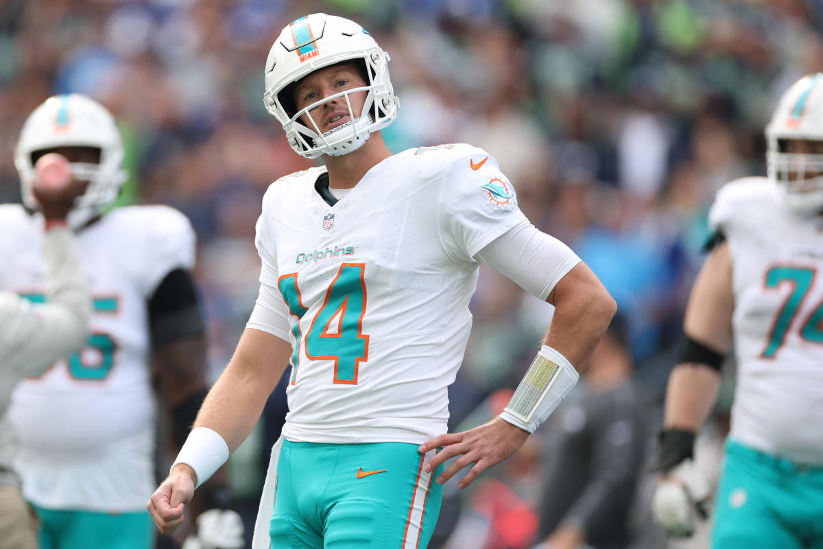 Dolphins QB Skyler Thompson out in Week 3 against Seahawks due to chest injury