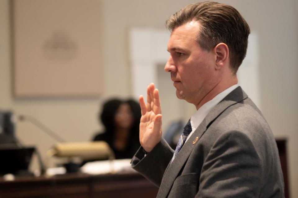 Brian Hudak, SLED agent, gives the witness oath in the double murder trial of Alex Murdaugh at the Colleton County Courthouse in Walterboro on day 13 of Wednesday, February 8, 2023. Andrew J. Whitaker/The Post and Courier/Pool