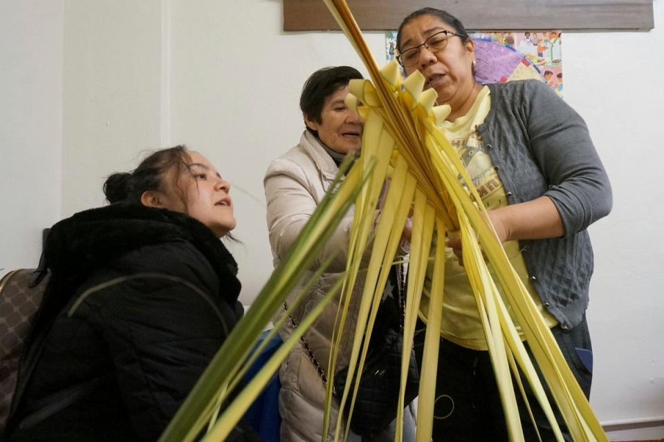 DOMINGO DE RAMOS-PALMAS TEJIDAS (AP)