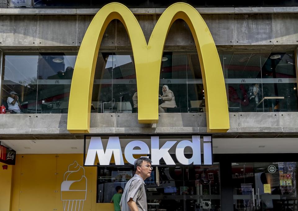 McDonald’s new logo is seen at Bukit Bintang in Kuala Lumpur August 21, 2019.  — Picture by Firdaus Latif