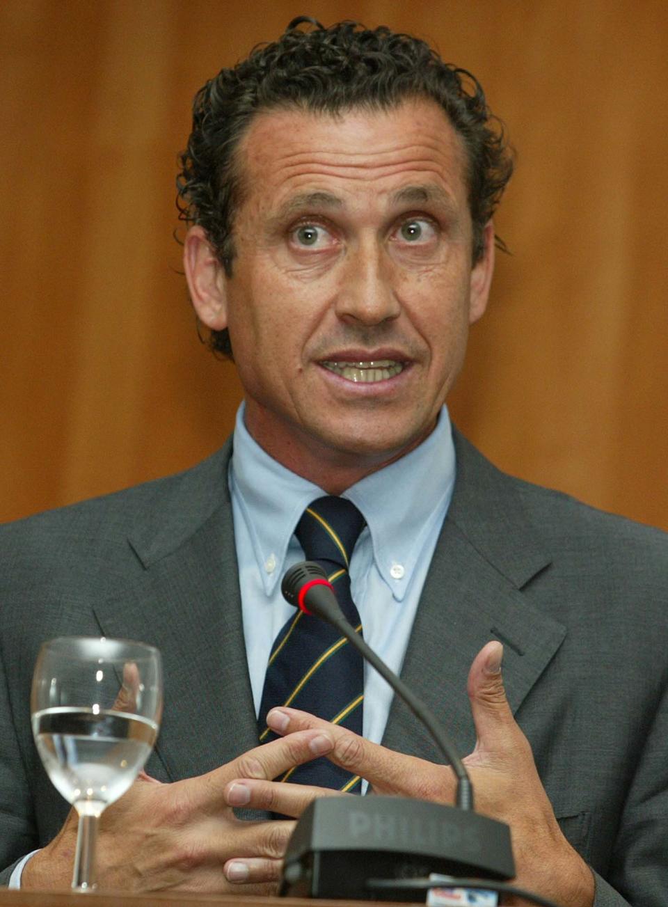 Jorge Valdano durante una rueda de prensa (Fotos: AP Images)