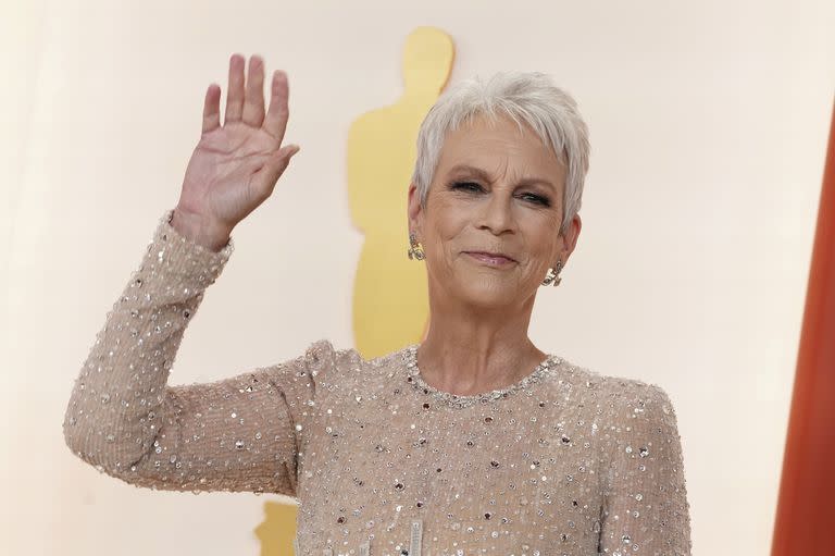 Jamie Lee Curtis, nominada a mejor actriz de reparto por su trabajo en Todo en todas partes al mismo tiempo