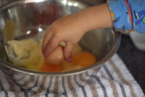 kids baking