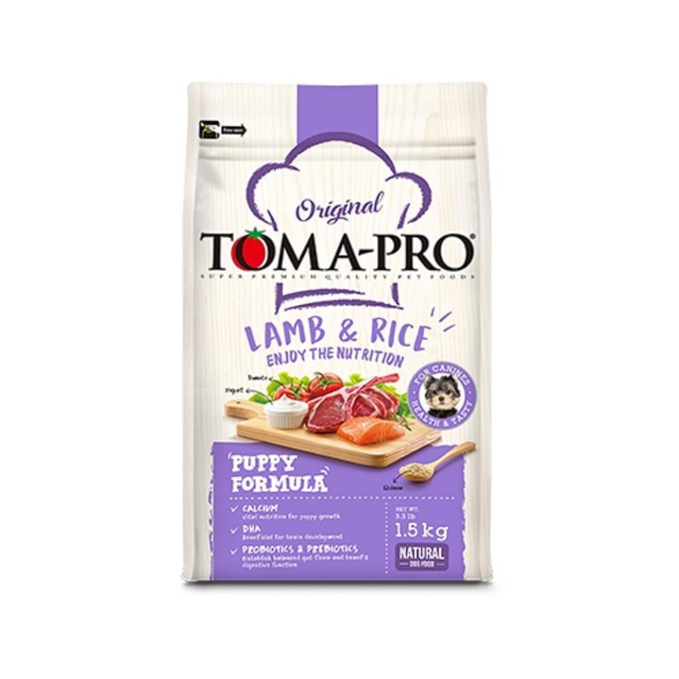 ★【TOMA-PRO優格】狗飼料（13.6kg），原價2620元，限時特價2096元，下標2件再送零食。（圖片來源：Yahoo奇摩購物中心）