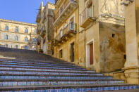 <p>El Ayuntamiento de Caltagirone ofrece a los propietarios de estas viviendas la posibilidad de deshacerse de ellas fácilmente y al mismo tiempo buscan atraer a compradores que quieran tener una casa en un lugar declarado Patrimonio de la Humanidad. (Foto: Getty Images).</p> 