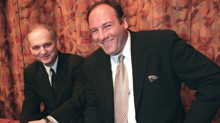 David Chase, creador de Los Soprano, junto a Gandolfini