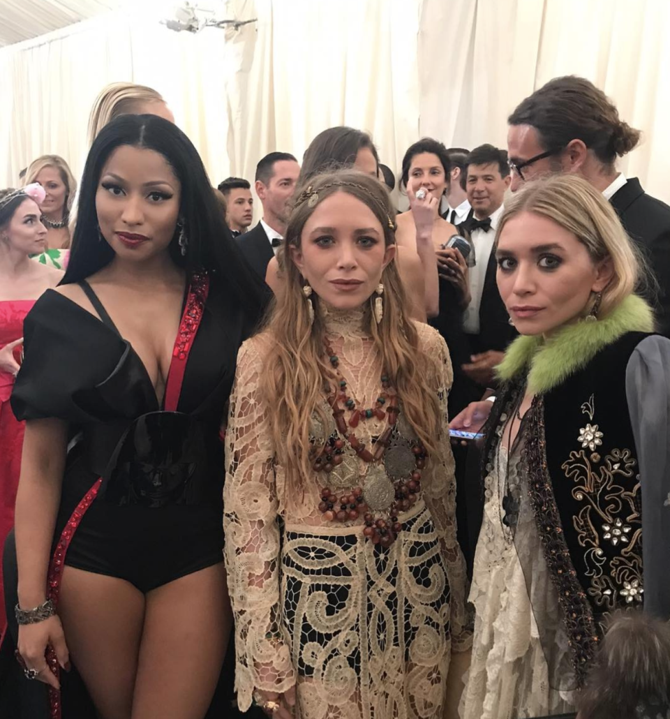 Nicki Minaj And The Olsen Twins