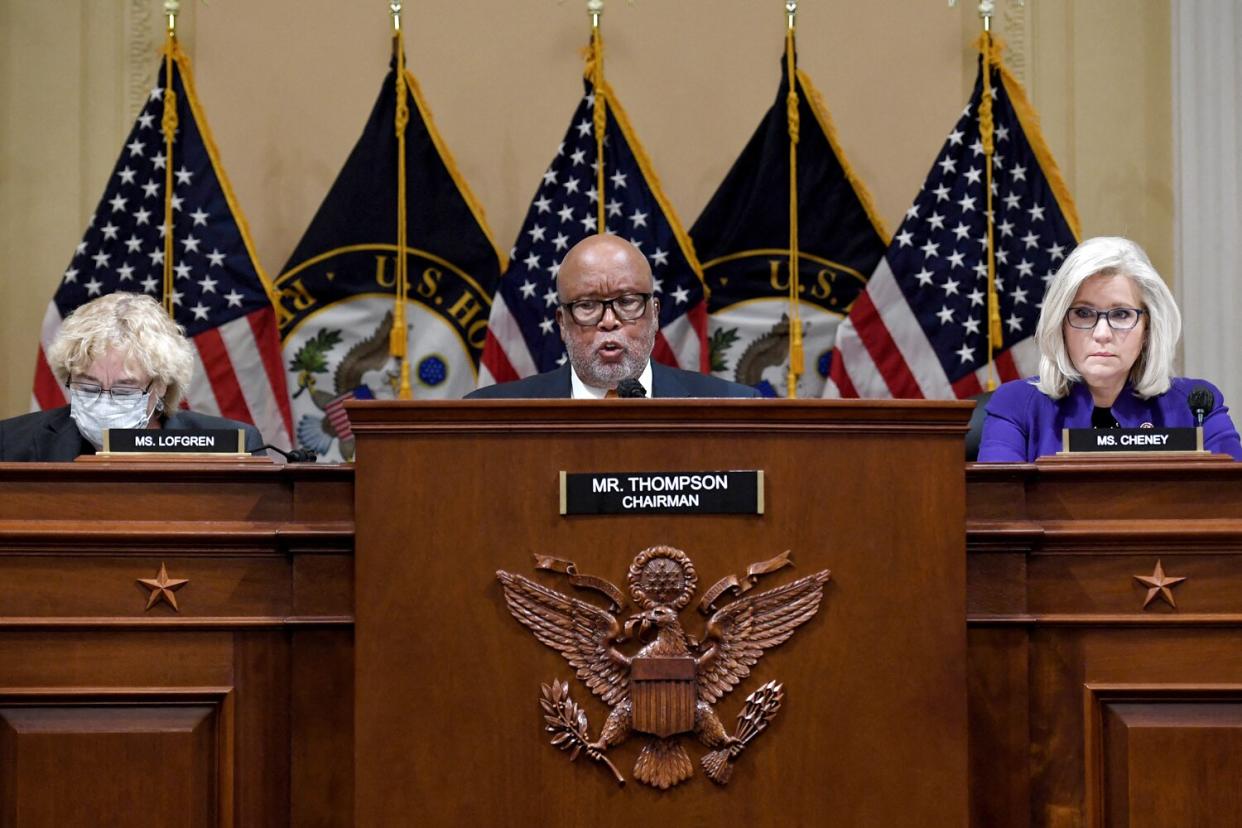 House Homeland Security Committee Chairman Bennie Thompson speaks as Rep. Liz Cheney [R-WY] right, and Rep. Zoe Lofgren (D-CA) listen before US congressional committee