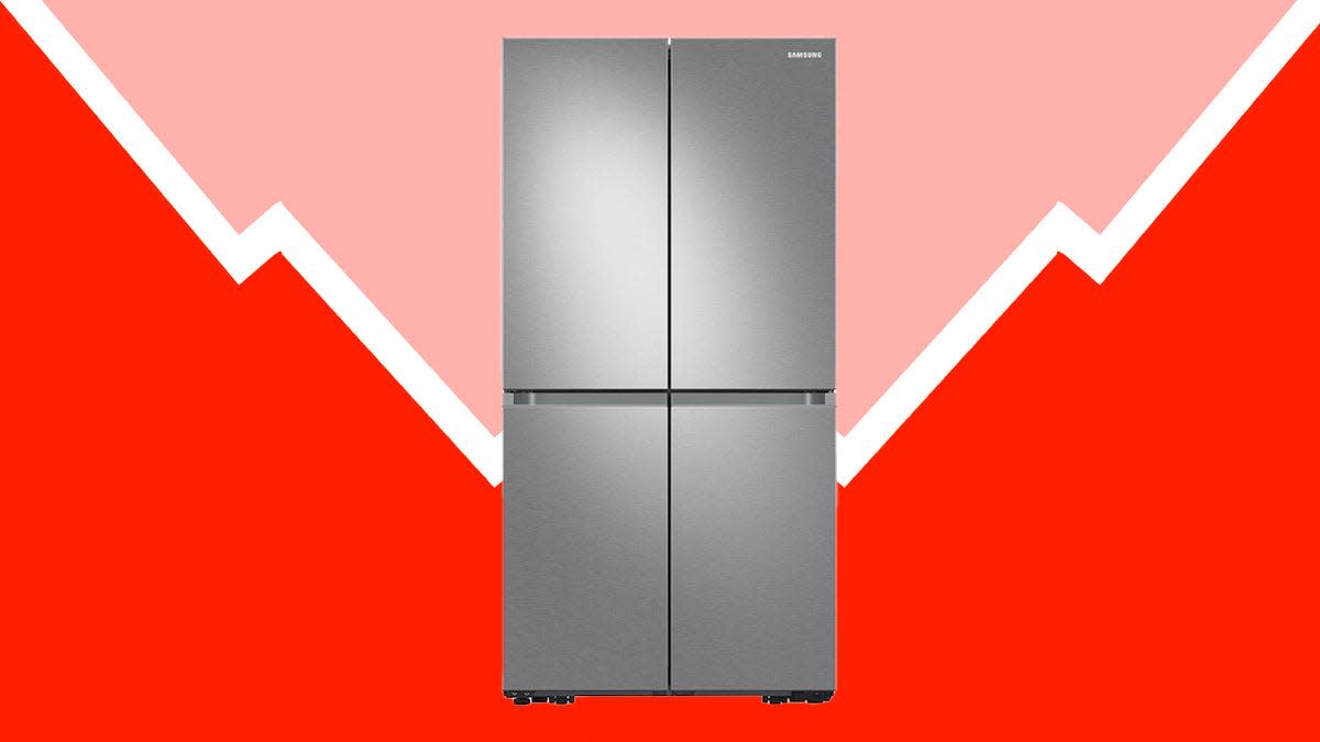 This Samsung 4-Door refrigerator comes with a dual ice maker and WiFi connectivity.