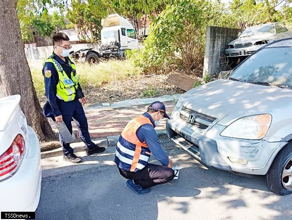 彰化監理站利用先進的車牌辨識系統取締無牌照行駛的註銷車輛，讓註銷車輛無所遁形。<br /><br />（記者方一成攝）