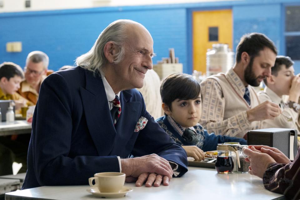 Lloyd and Daniel Ranieri in a scene from George Clooney's The Tender Bar. (Photo: Claire Folger/Amazon/Courtesy Everett Collection)