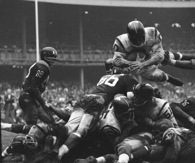 Oilers great Ken Burrough, the last NFL player to wear No. 00