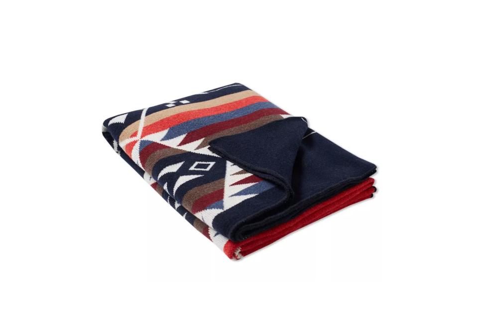 Tom & Hawk wool blanket