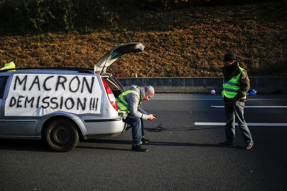 Prix du carburant : la France voit jaune