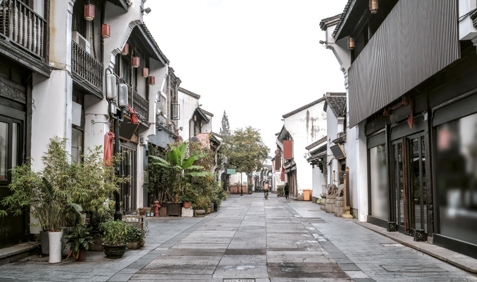 Old building landscape of Hefang Street in Hangzhou. (Photo: Gettyimages)