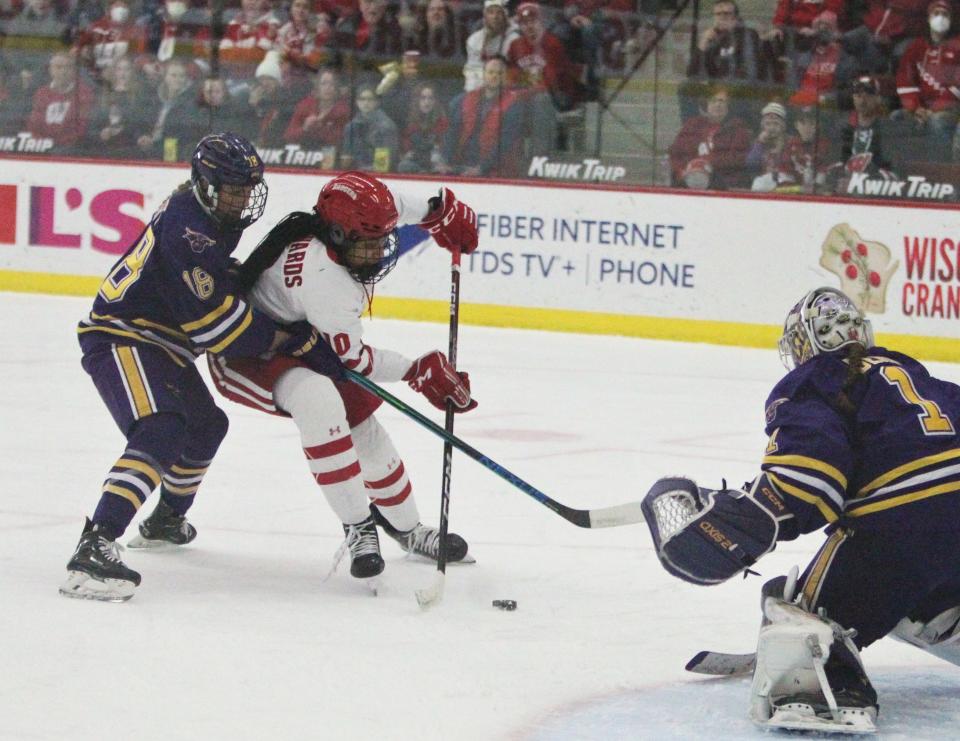 Wisconsin's Laila Edwards has five goals and 13 assists for the top-ranked Badgers this season.