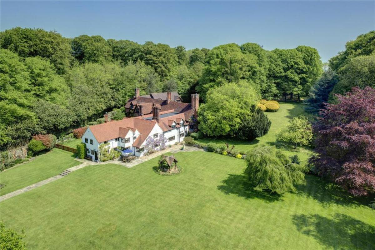 Rawlings Lane, Beaconsfield <i>(Image: Rightmove)</i>