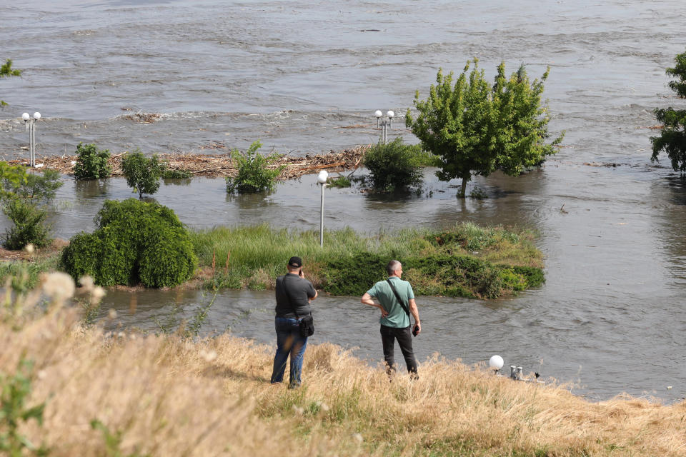 Guerre en Ukraine : après la destruction du barrage de Nova Kakhovka, Kherson sous les eaux