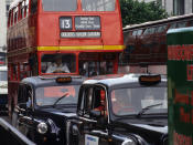 Platz 7: Mal eben von A nach B – in London ist das nicht so einfach. Autofahrer verbringen im Jahr 73,4 Stunden im stockenden Verkehr. Auch die 2003 eingeführte City-Maut hat daran nichts geändert. (Bild-Copyright: ddp Images)