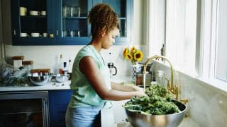 How to Wash Fruits & Vegetables the Right Way - WebstaurantStore
