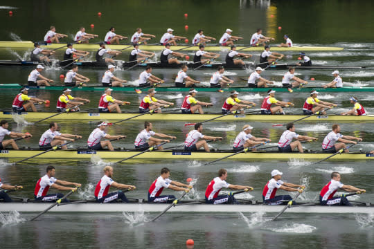 <p>The Start with Greece, Australia, Great Britain, Netherlands, USA and Russia, from front, at the Men’s Eight Final race at the Rowing World Cup on Lake Rotsee, in Lucerne, Switzerland, May 29, 2016. <em>(EPA/URS Flueeler)</em> </p>