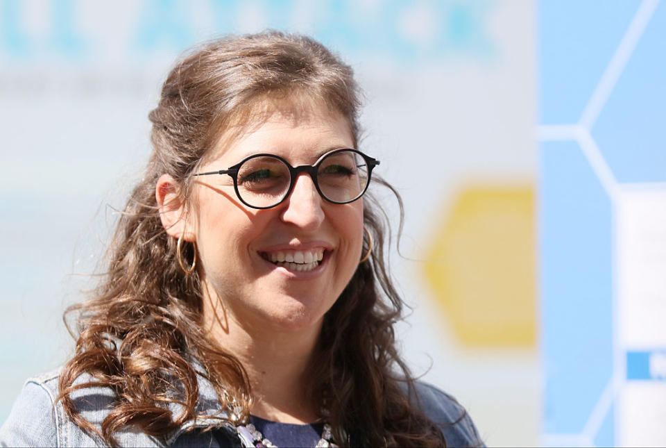 “Big Bang Theory’s” Mayim Bialik wrote a book called “Girling Up,” and it sounds awesome