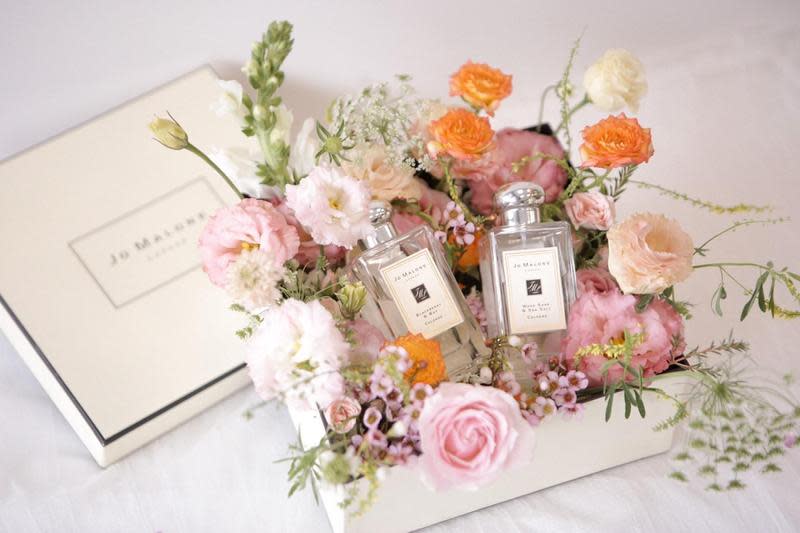 Jo Malone London七夕情人節實體店面的限量香氛花盒。（Jo Malone London提供）