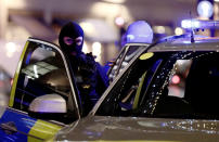 <p>Armed police officers stand on Oxford Street, London, Britain Nov. 24, 2017. (Photo: Simon Dawson/Reuters) </p>