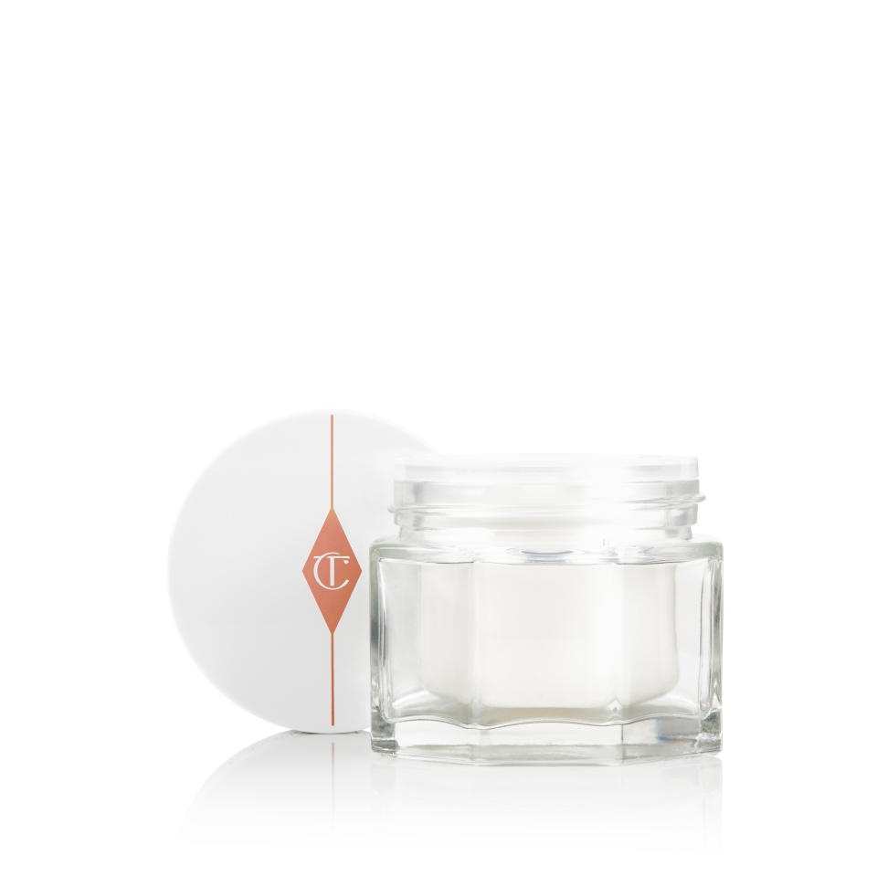  Charlotte Tilbury's Magic Water Cream Gel Moisturizer