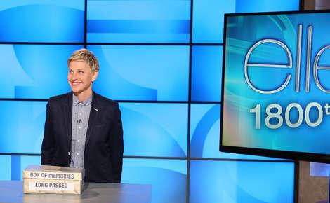 Ellen's 1,800th Show Memory Box