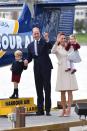 <p>Prince George is doing his own thing in this adorable family photo.</p>