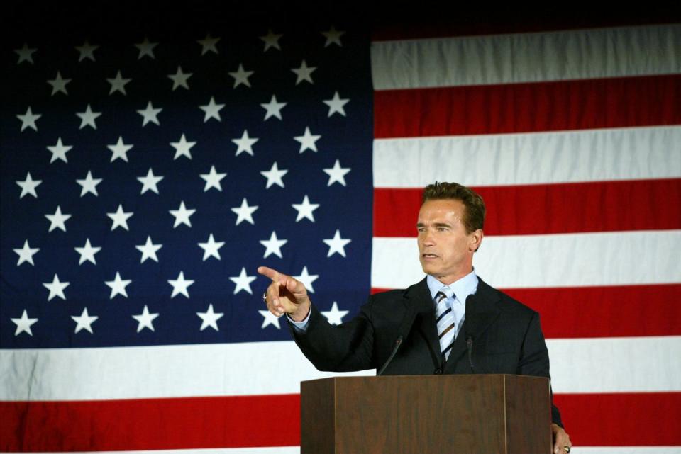 Bush Meets With California Gov-Elect Schwarzenegger