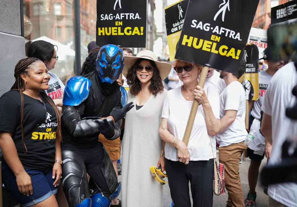 NEW YORK, NEW YORK - AUGUST 18: Rosie Perez and Susan Sarandon join SAG-AFTRA members as they maintain picket lines in front of Netflix on August 18, 2023 in New York City. Members of SAG-AFTRA and WGA (Writers Guild of America) have both walked out in their first joint strike against the studios since 1960. The strike has shut down a majority of Hollywood productions with writers in the third month of their strike against the Hollywood studios. (Photo by John Nacion/Getty Images)