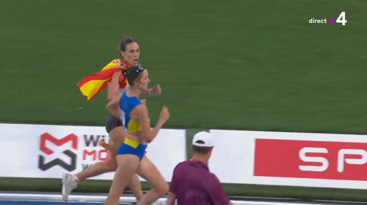 L’Espagnole Laura Garcia-Caro doublée au dernier moment du 20 kilomètres marche des championnats d’Europe d’athlétisme, à Rome, le 8 juin 2024.