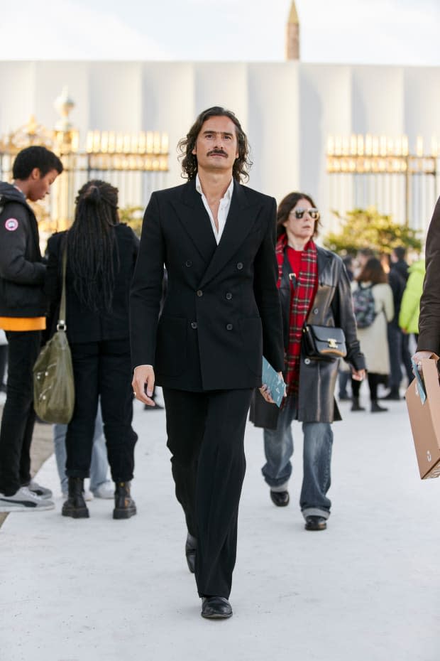 <p>On the street at Paris Fashion Week Men's Fall 2020. </p>