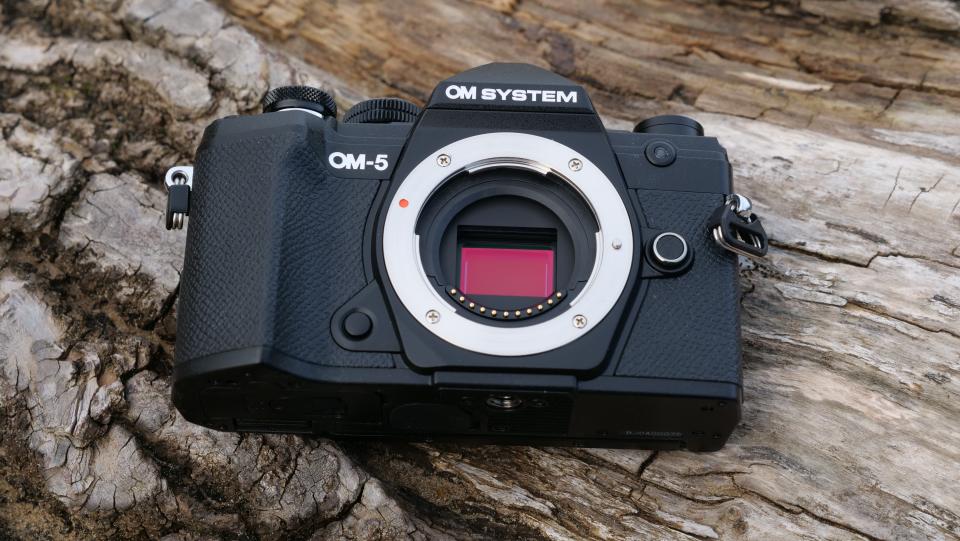 OM System OM-5