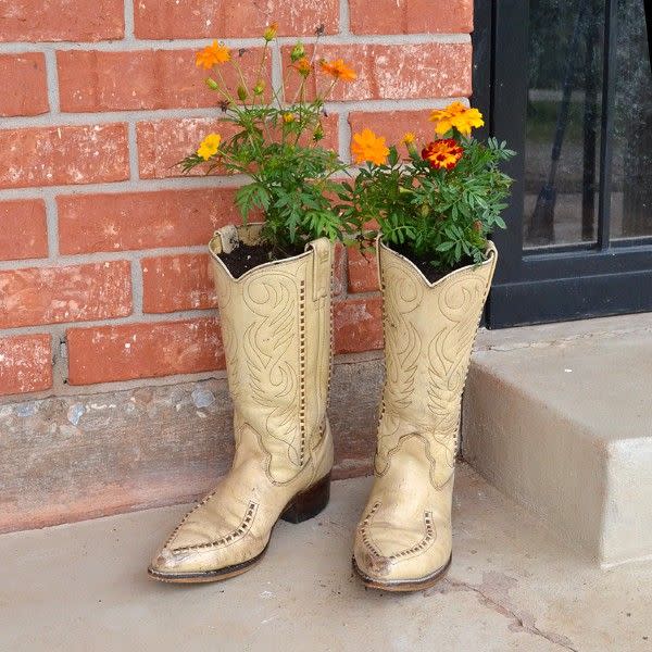 cowboy boot diy planters