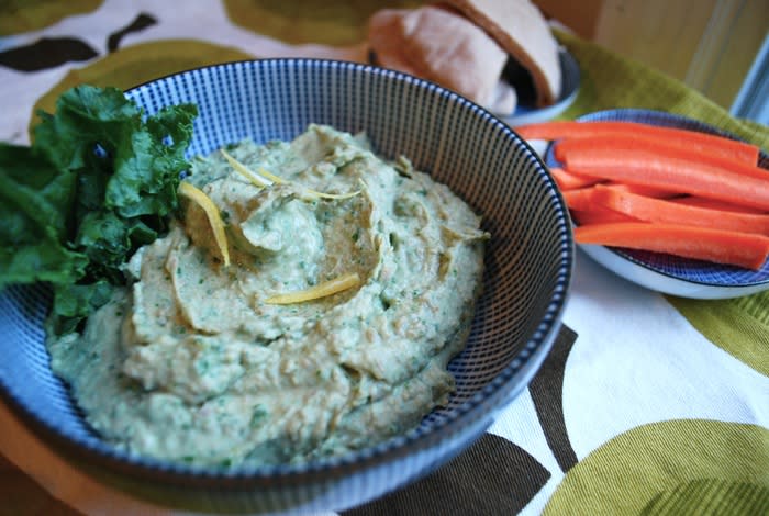 <div class="caption-credit"> Photo by: Family Kitchen</div><div class="caption-title">Pinto Bean Dip</div>This simple and creamy pinto bean dip has a hint of leafy greens in it. Dip is a great lunch option, and can be teamed up with veggies, pita, or chips for a tasty lunch! <br> <i><a rel="nofollow noopener" href="http://blogs.babble.com/family-kitchen/2010/09/01/healthy-kids-recipes-pinto-bean-dip-with-pita-and-carrots/" target="_blank" data-ylk="slk:Make pinto bean dip;elm:context_link;itc:0;sec:content-canvas" class="link ">Make pinto bean dip</a></i> <br>