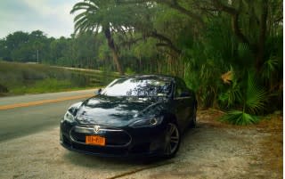 2013 Tesla Model S in Florida, during New York to Florida road trip [photo: David Noland]