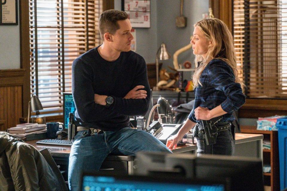 chicago pd season 7   halstead and upton