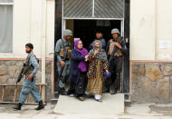 <p>Pese a que los talibanes ya no gobiernan, la homosexualidad continúa estando castigada en un país en el que es ilegal y además se considera un delito. El castigo más grave es la pena de muerte.<br>Foto: REUTERS/Parwiz </p>