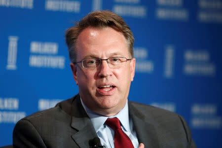 John C. Williams, President and CEO of the Federal Reserve Bank of San Francisco, speaks at the Milken Institute Global Conference in Beverly Hills, California, U.S., May 2, 2016. REUTERS/Lucy Nicholson