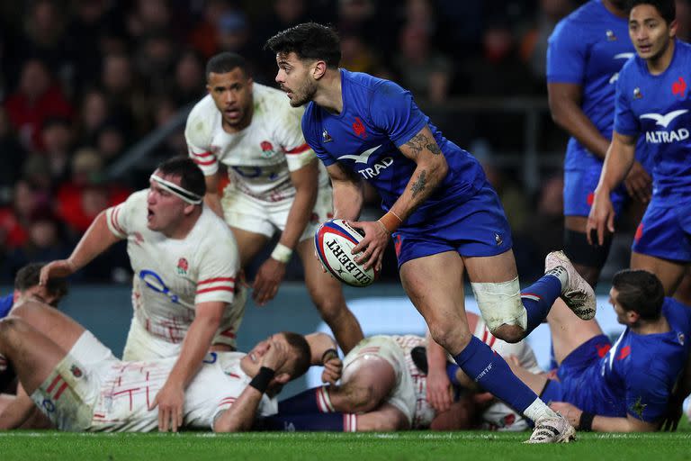 Francia e Inglaterra son dos de las cuatro federaciones que manejan principalmente los movimientos en el rugby internacional.