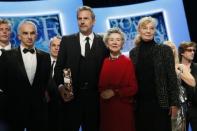 Photo Par Patrick Kovarik - "Amour" de Michael Haneke est le grand gagnant de la 38e cérémonie des César, raflant cinq prix dont les plus prestigieux: meilleur film, meilleur réalisateur, meilleur acteur, meilleure actrice et meilleur scénario. Déjà couronné à Cannes, il va désormais concourir dans cinq catégories aux Oscars dimanche soir